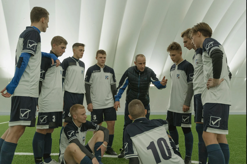 10 Questions You NEED To Ask College Coaches